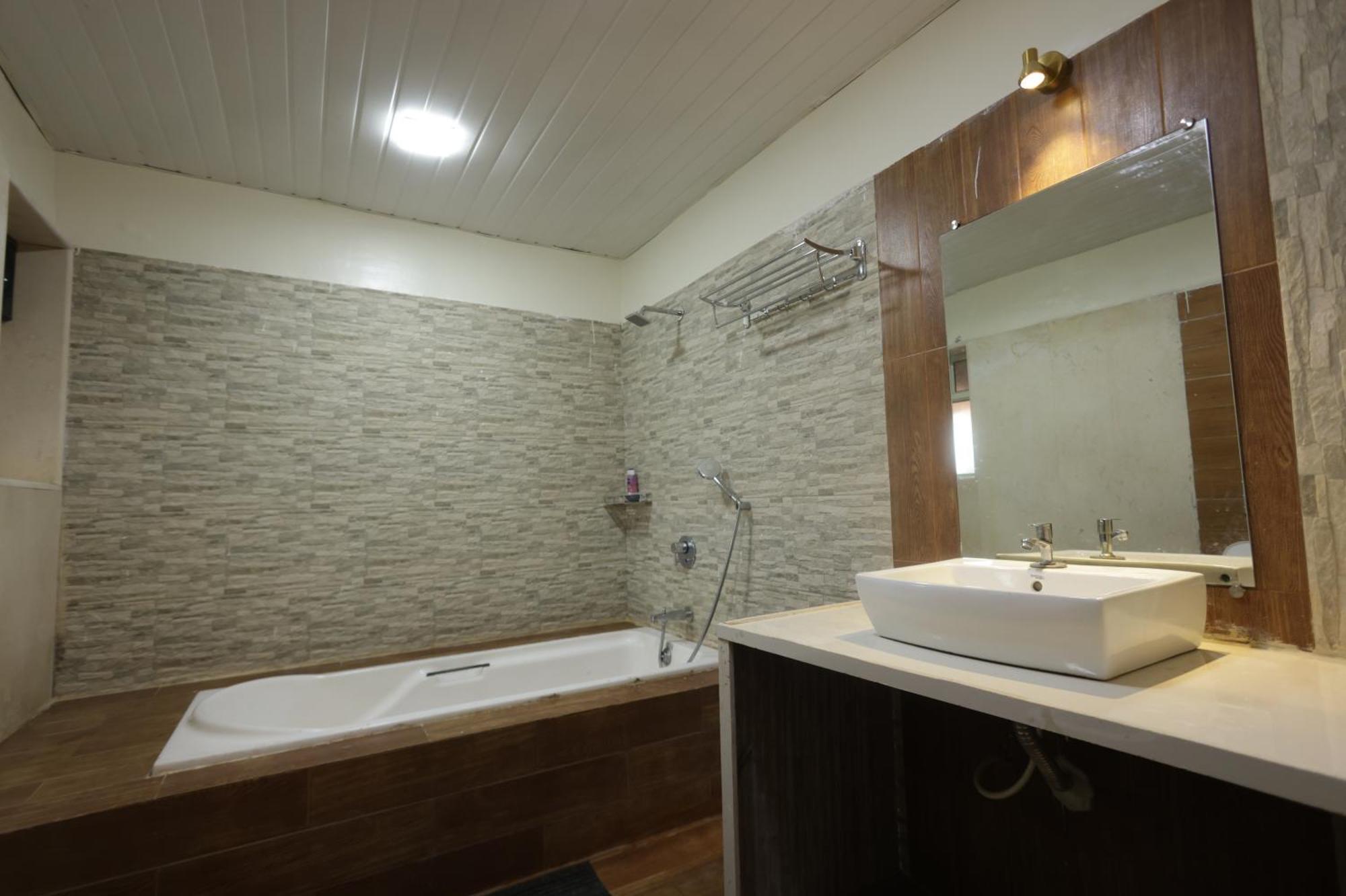 Villa Lavender Heights 3bhk With Pool And Gazebo *